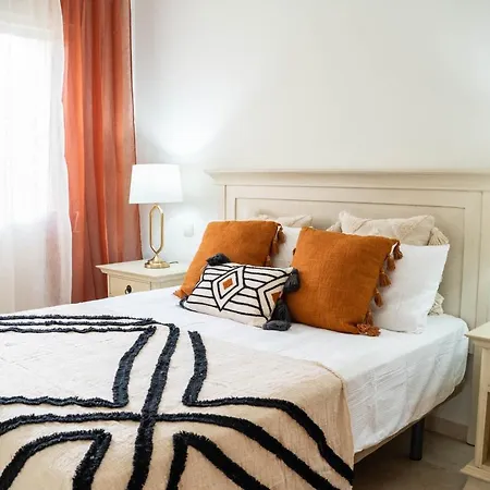Salt & Garden Apartment *